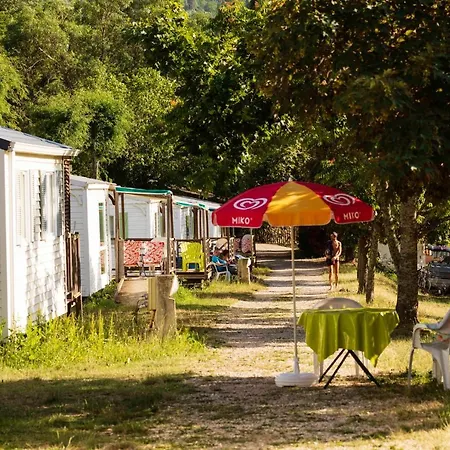 Vivacamp Le Mas De Champel 4* Les Ollieres-sur-Eyrieux