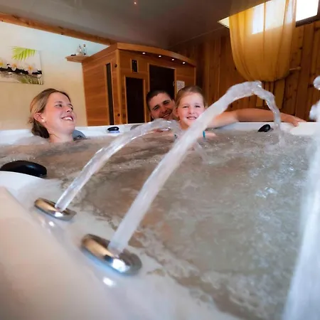 Campsite Vivacamp Le Mas De Champel Les Ollieres-sur-Eyrieux